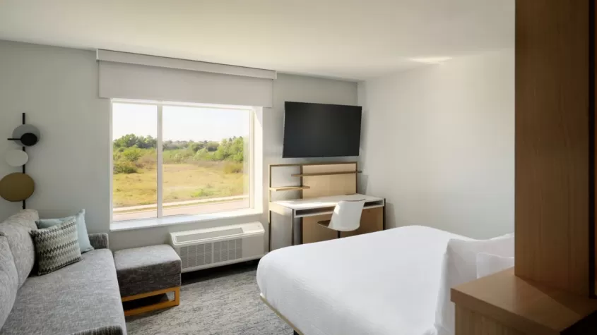 King Suite with Kitchen 